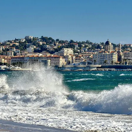 Les Sangliers By Interhome Saint-Raphaël